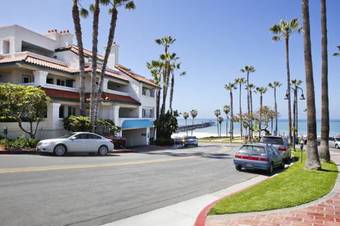 Hotel San Clemente Cove Resort
