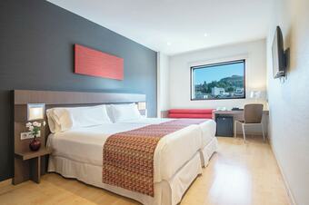 Hotel Granada By Pierre Vacances