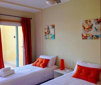 Aguarii Apartment