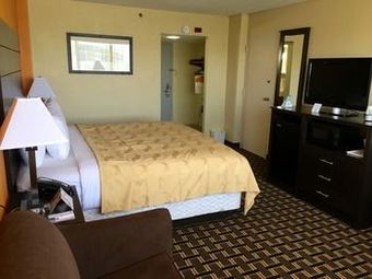 Hotel Quality Inn & Suites Cincinnati Downtown