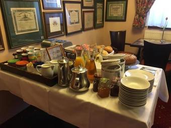 Hostal Pension Masonic House