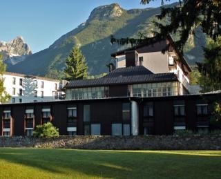 Alp Hotel