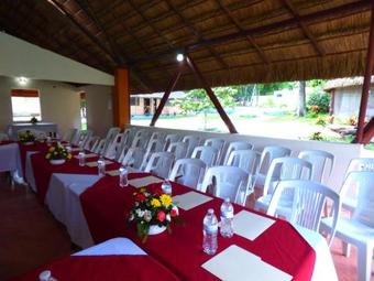 Hotel Caba�as Y Hostal Zoh Laguna