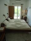 Zorbas Hotel & Studios