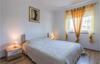 Four-bedroom Holiday Home In Valbandon