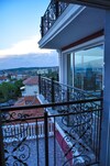 Roel Residence Apartments