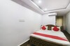 Oyo 18658 Hotel Royal Green