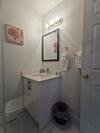 Hotel Walk To Niagara Falls / New / Spacious Apartment