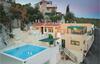 Five-bedroom Holiday Home In Vinisce