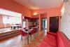 Hostal Apartments Karen