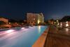 Hostal Apartments Karen