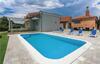 Three-bedroom Holiday Home In Dugogabe
