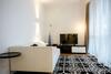 Majestic Old Town Apartment