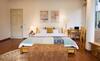 Luxury 2brs Apartment?lakeside?bigbalcony?fullfacilities?hottub