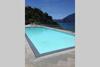 Beautiful Poolside And Stunning Lake View Gardenia