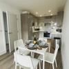 Jensen's Bright And Spacious Central Mk Apartment