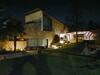 Fant�stica Vivienda Con Amplio Jard�n Y Piscina