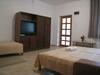 Cosy Apartment In Jezera With Garden