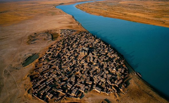 ¿Un oasis urbano en medio del desierto? Foto de Yann Arthus-Bertrand.