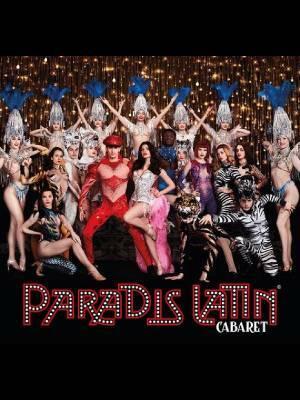 Cena y espectáculo en el cabaret Paradis Latin Paris
